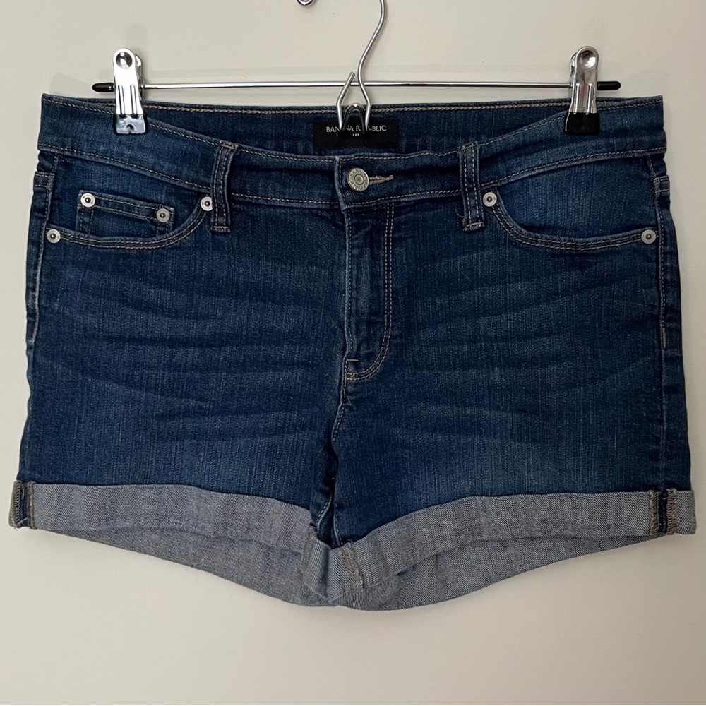 Banana Republic • 29/8 • Rolled Cuff Hem Stretch Denim Jean Shorts